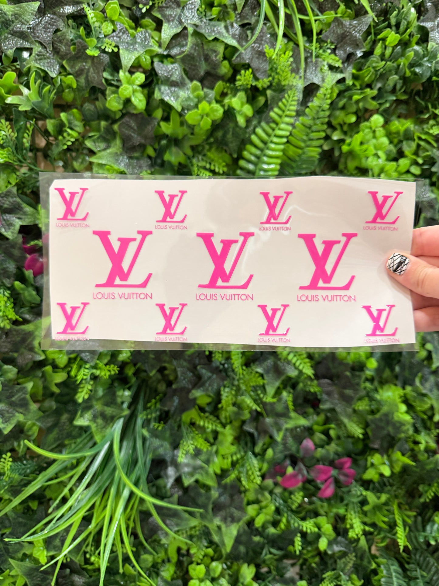 Pink LV