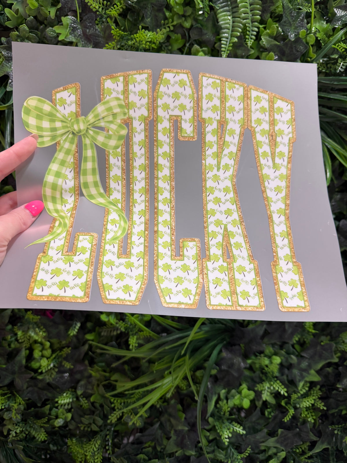 272